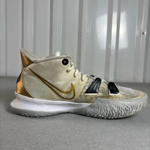 Nike Kyrie 7‎ Rings Men's Basketball Shoes Size 11.5 White/Black/Gold CQ9326-101